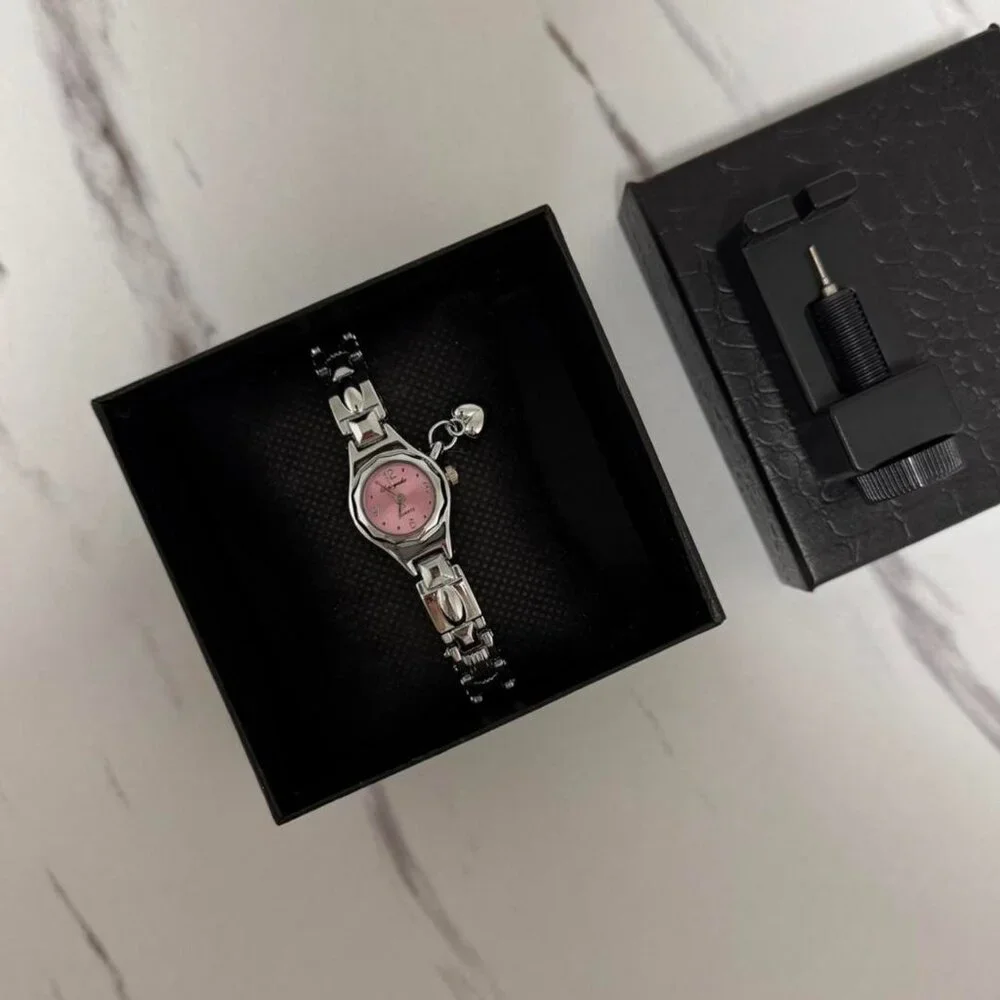 Sku0324 Retro Silver Pink dial Heart Charm Women Round Watch Bracelet + gift bag